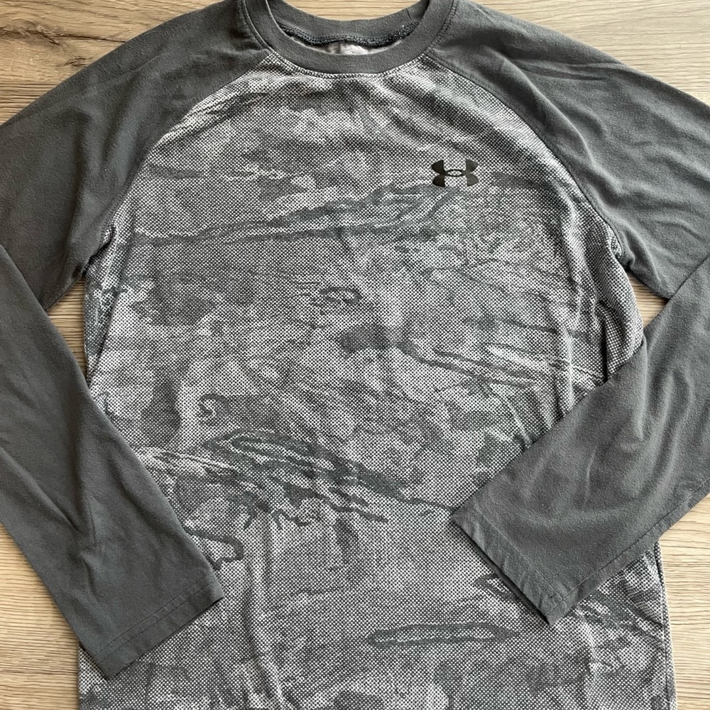 4/$25 | Old Navy | Long Sleeve T-Shirt for Boys | Large